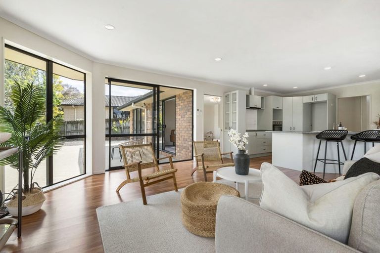 Photo of property in 29 Hugh Green Drive, Pinehill, Auckland, 0632