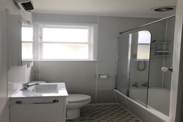 Photo of property in 1 Trafalgar Street, Levin, 5510