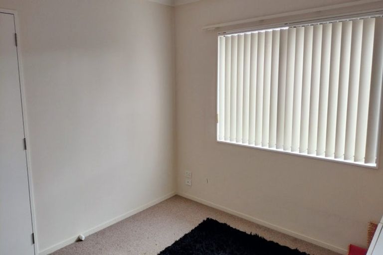 Photo of property in 18 Pyramid Place, Glen Eden, Auckland, 0602