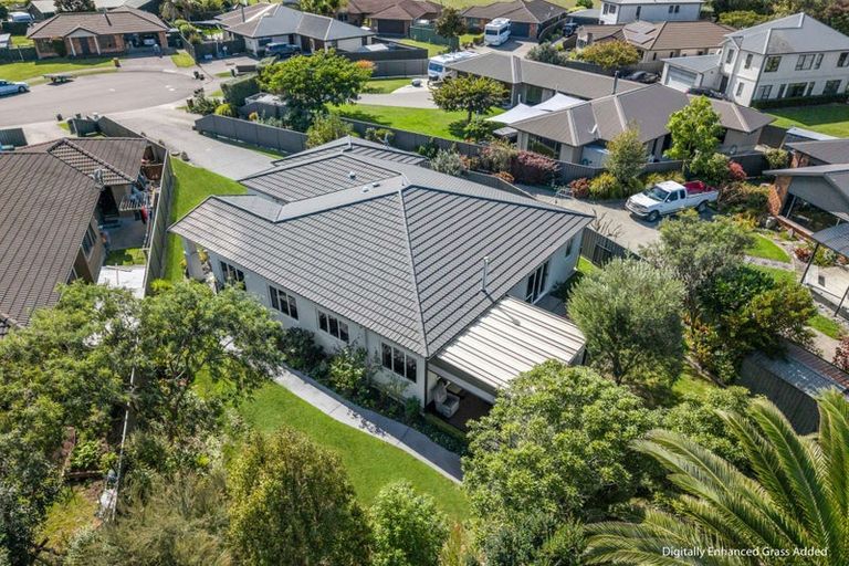 Photo of property in 28 Delta Mews Place, Clive, 4102