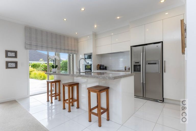 Photo of property in 3 Pohutukawa Parade, Riverhead, 0820