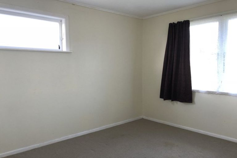 Photo of property in 1/25 Don Buck Road, Massey, Auckland, 0614