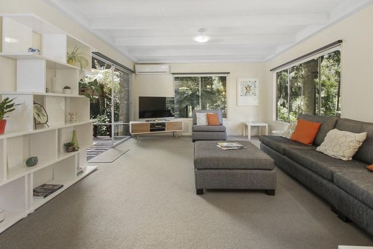 Photo of property in 15 Tainui Road, Titirangi, Auckland, 0604