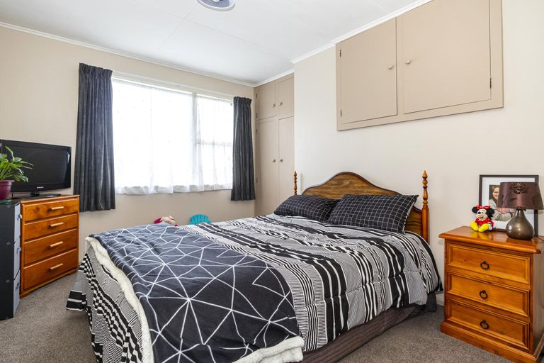 Photo of property in 22 Huffey Street, Geraldine, 7930
