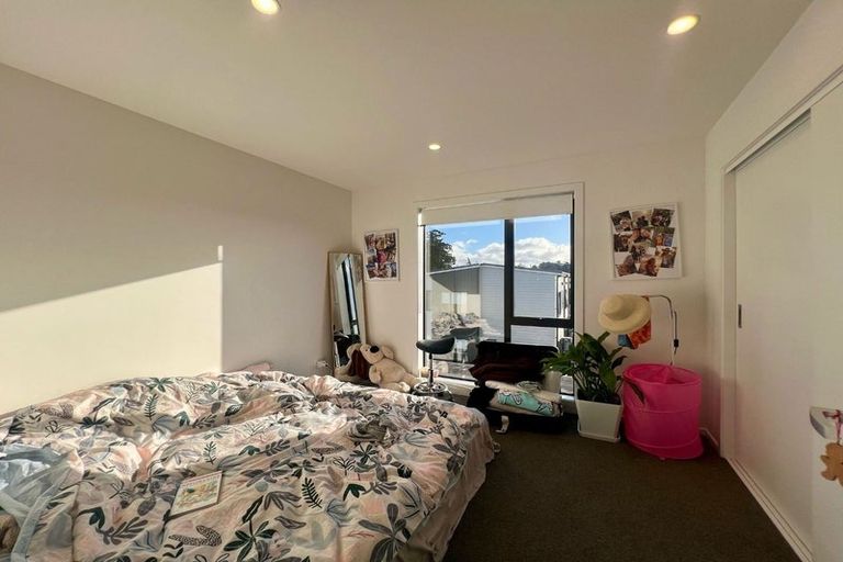 Photo of property in 3/504 Don Buck Road, Massey, Auckland, 0614