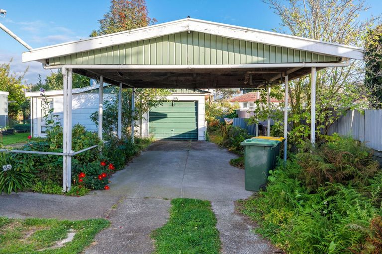Photo of property in 30 Rhodes Street, Waimate, 7924
