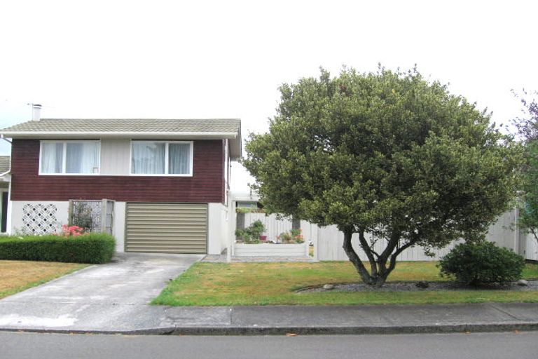 Photo of property in 1 Moehau Grove, Trentham, Upper Hutt, 5018