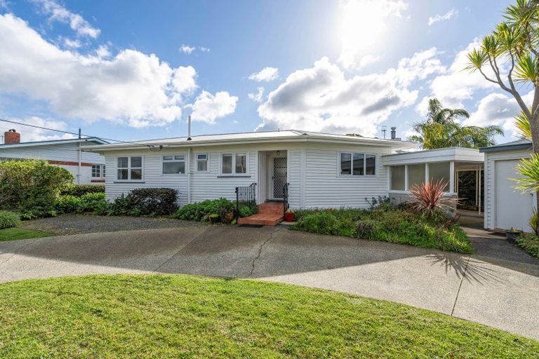 Photo of property in 6 George Point Road, Onerahi, Whangarei, 0110