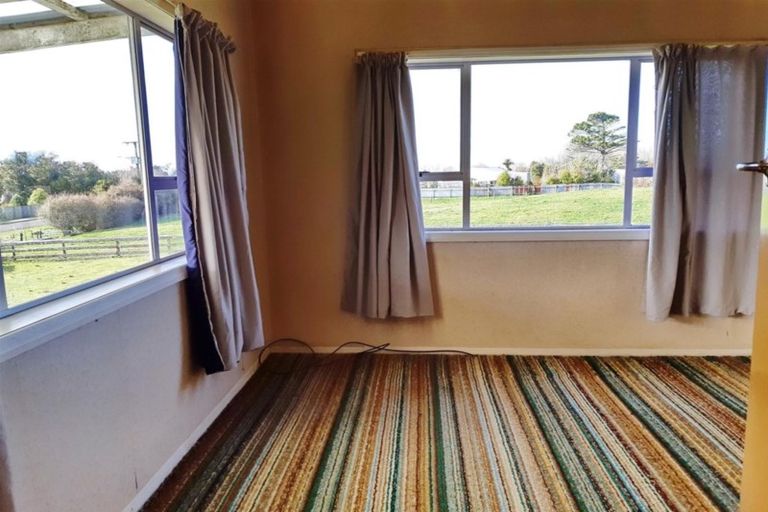 Photo of property in 21 Kelly Street, Midhirst, Stratford, 4394