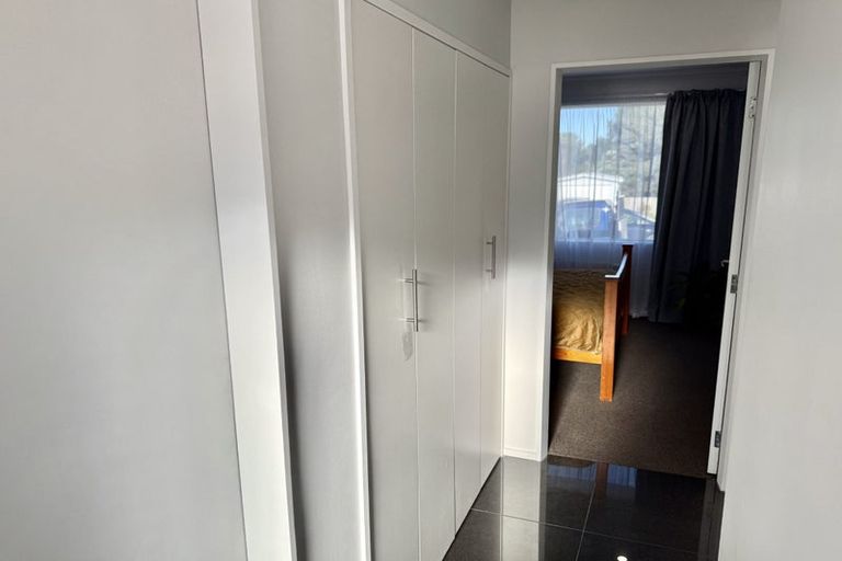 Photo of property in 43 Cleat Street, Whitby, Porirua, 5024