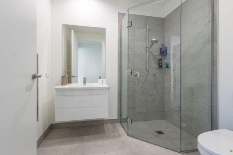 Photo of property in 8 Glide Lane, Whitby, Porirua, 5024