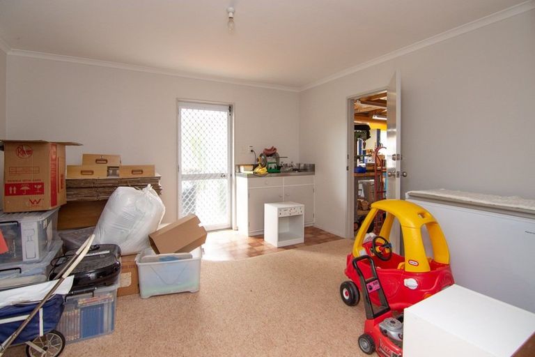 Photo of property in 55 Karamea Crescent, Kelvin Grove, Palmerston North, 4414