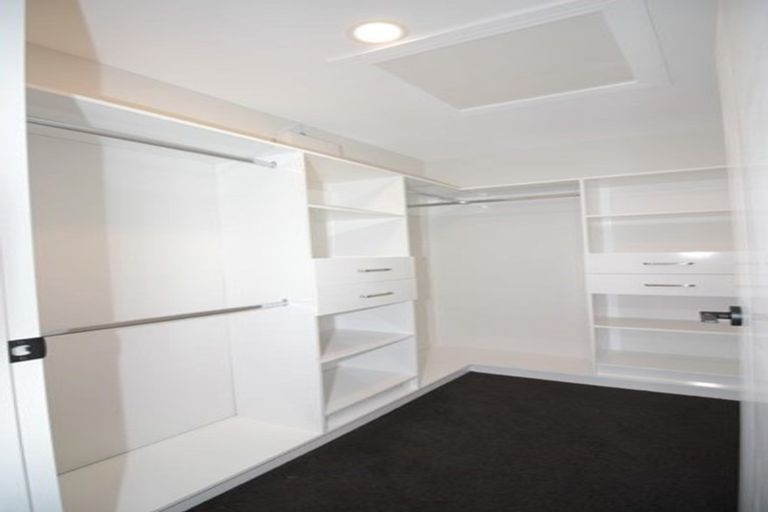 Photo of property in 4 Kearney Place, Massey, Auckland, 0614