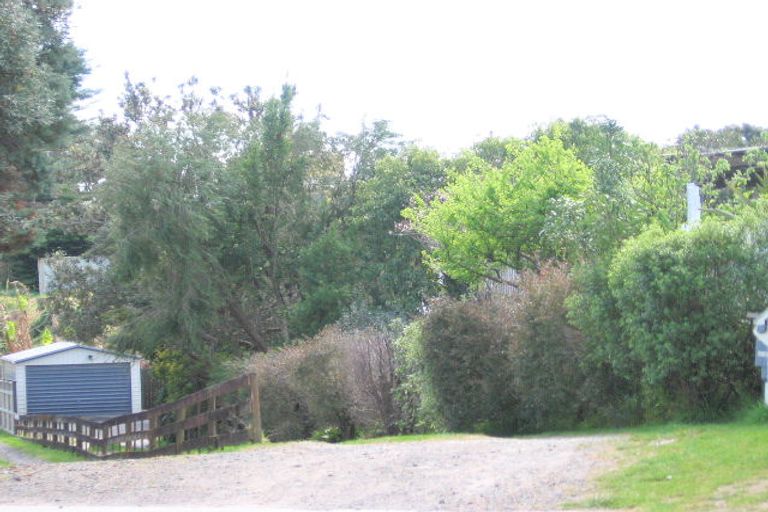 Photo of property in 1335b Papamoa Beach Road, Papamoa Beach, Papamoa, 3118
