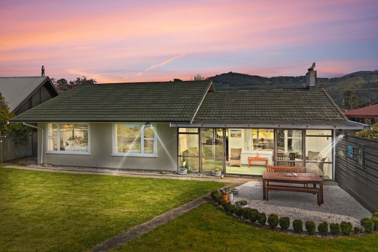 Photo of property in 208 Rarangi Beach Road, Rarangi, Blenheim, 7273