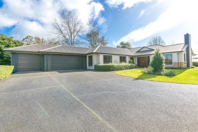 Photo of property in 132 Leger Grove, Te Awamutu, 3875