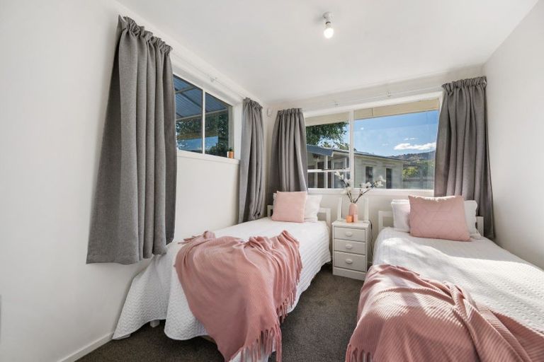 Photo of property in 82 Molyneux Avenue, Cromwell, 9310