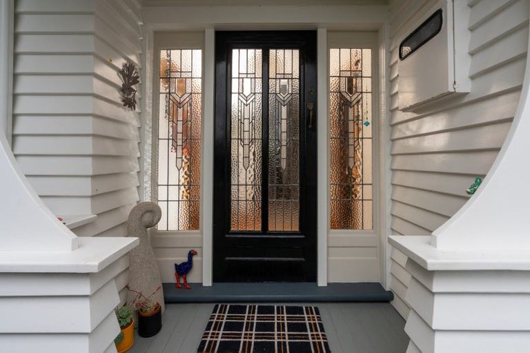 Photo of property in 53 Severn Street, Island Bay, Wellington, 6023