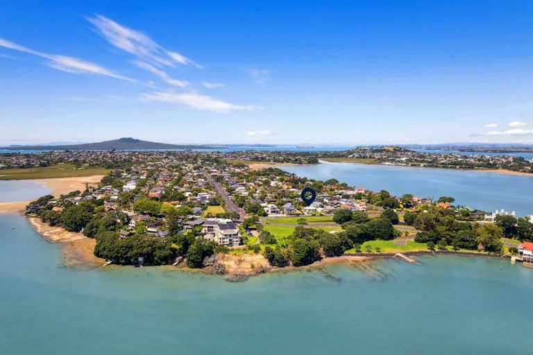Photo of property in 3 Marine Terrace, Bayswater, Auckland, 0622