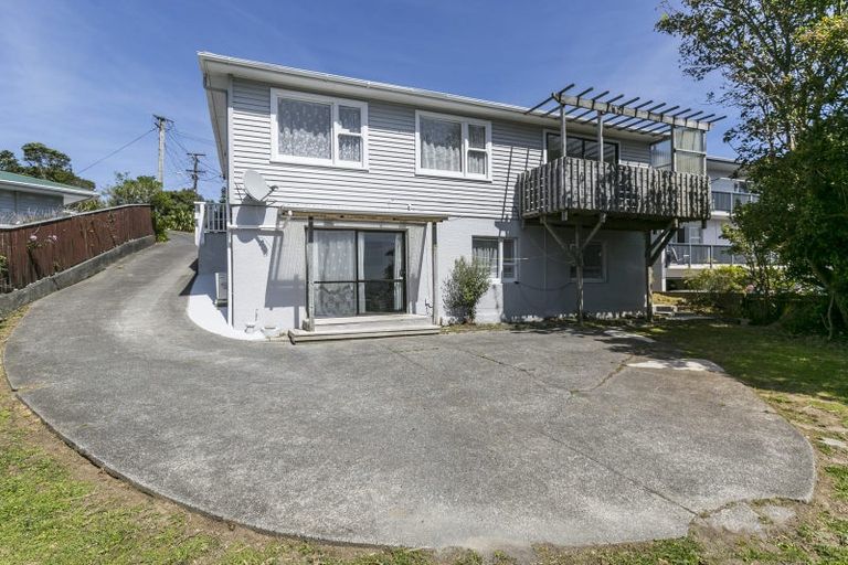 Photo of property in 72 Dominion Park Street, Johnsonville, Wellington, 6037