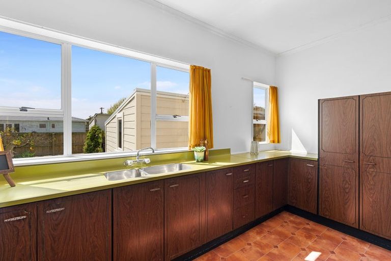 Photo of property in 30 Victoria Street, Levin, 5510