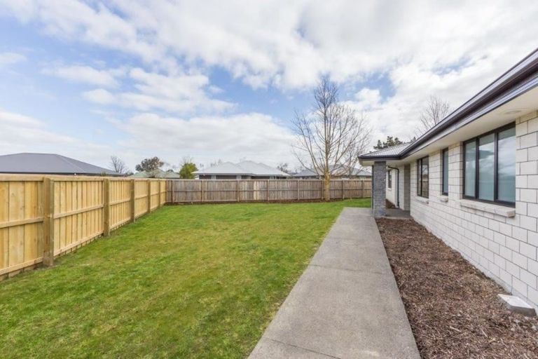 Photo of property in 43 Masefield Drive, Rolleston, 7614