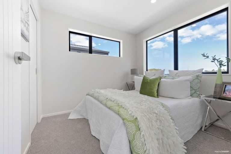 Photo of property in 59d Redwood Drive, Massey, Auckland, 0614