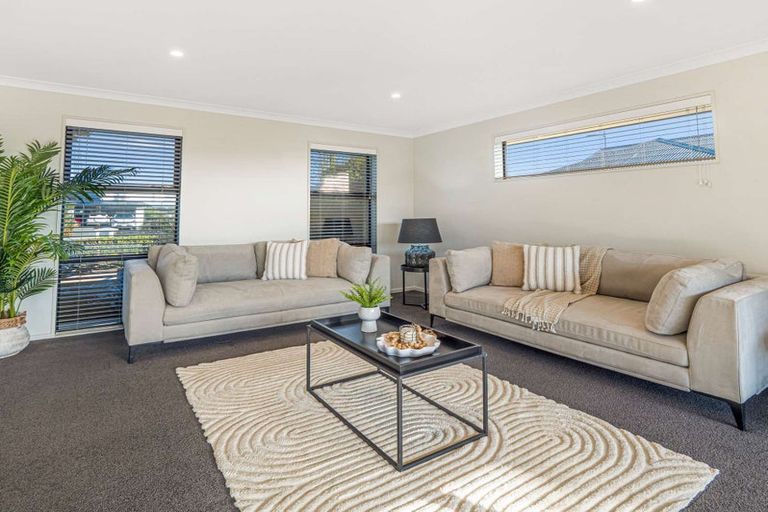 Photo of property in 17 Gemini Place, Rolleston, 7614