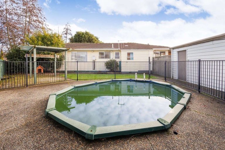 Photo of property in 11 Cascade Crescent, Westbrook, Palmerston North, 4412