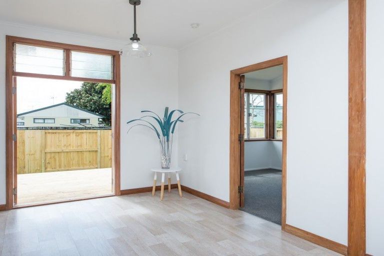 Photo of property in 75a Massey Street, Frankton, Hamilton, 3204