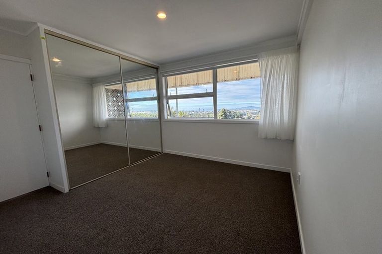 Photo of property in 11/219 Onewa Road, Birkenhead, Auckland, 0626