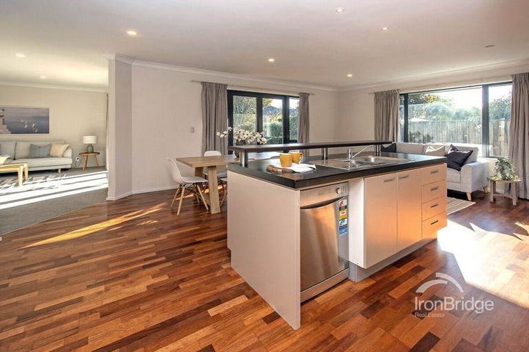 Photo of property in 4 East Ellington Drive, Mairehau, Christchurch, 8052