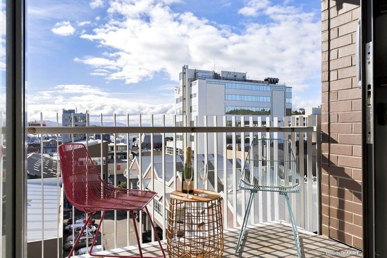 Photo of property in Republic Apartments, 5a/11 Tennyson Street, Te Aro, Wellington, 6011