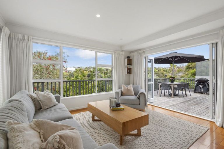 Photo of property in 40 Peter Terrace, Castor Bay, Auckland, 0620