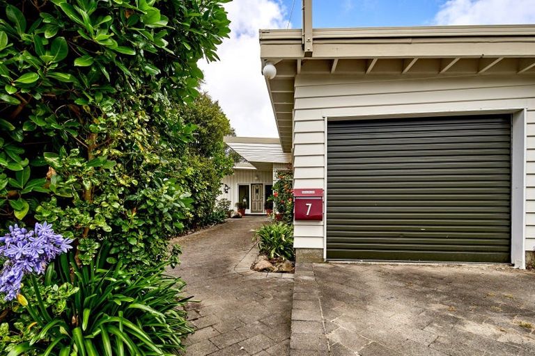 Photo of property in 7 Spencer Street, Crofton Downs, Wellington, 6035