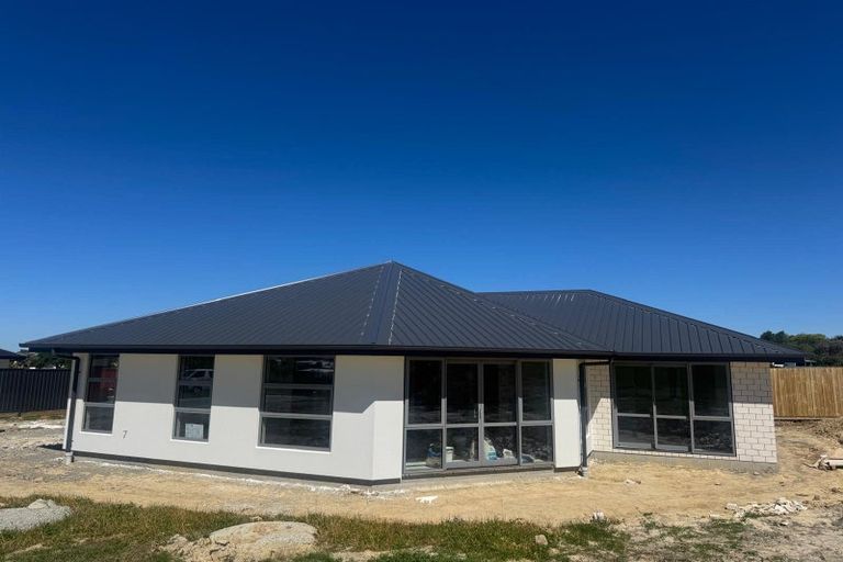 Photo of property in 11 Winston Place, Oceanview, 7910