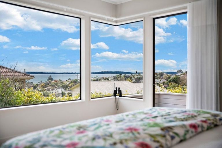 Photo of property in 10 Toroa Street, Torbay, Auckland, 0630