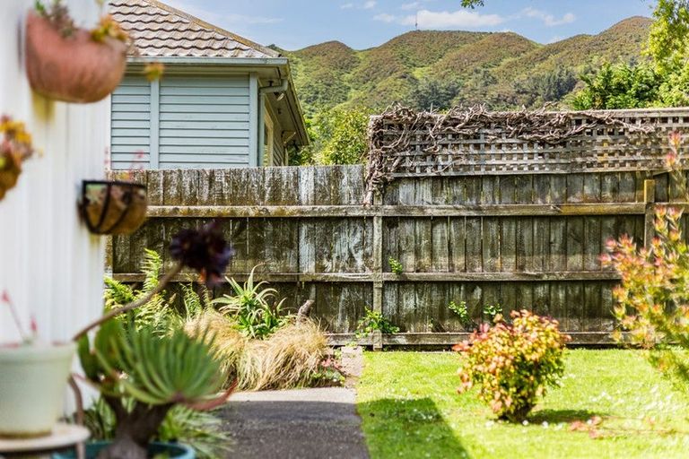 Photo of property in 21 Feist Street, Naenae, Lower Hutt, 5011