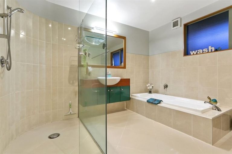 Photo of property in 14 Hastings Road, Mairangi Bay, Auckland, 0630