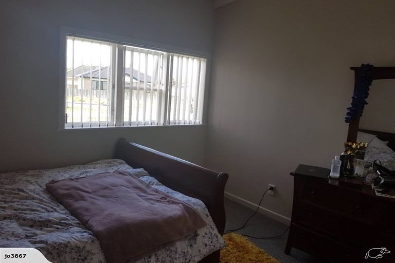 Photo of property in 80a Henwood Road, Paraite, New Plymouth, 4372
