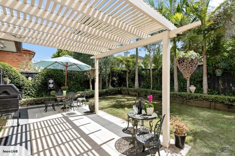 Photo of property in 40 Coachman Drive, Flat Bush, Auckland, 2016