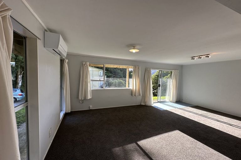 Photo of property in 9 Monmouth Way, Wilton, Wellington, 6012