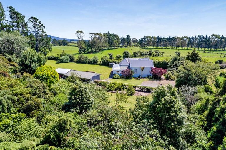 Photo of property in 115 Mangawara Road, Egmont Village, New Plymouth, 4371
