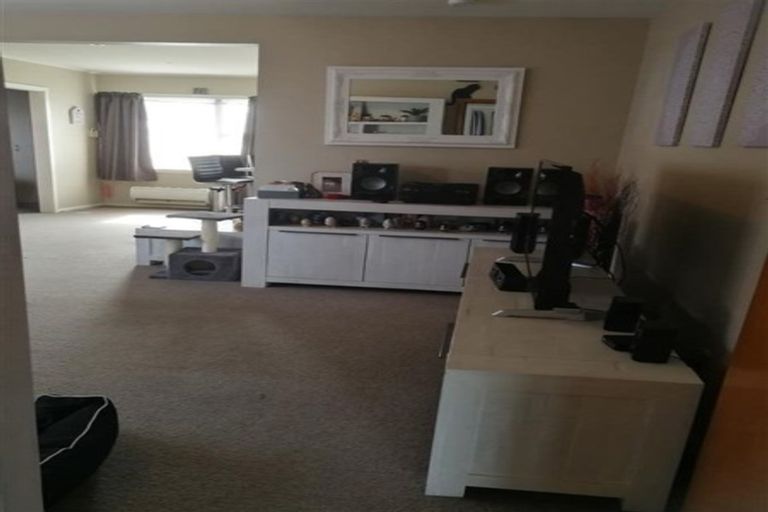 Photo of property in 86 Blankney Street, Hornby, Christchurch, 8042