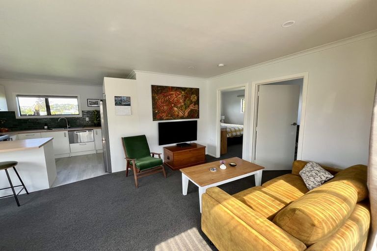 Photo of property in 8 Roseneath Place, Birkdale, Auckland, 0626