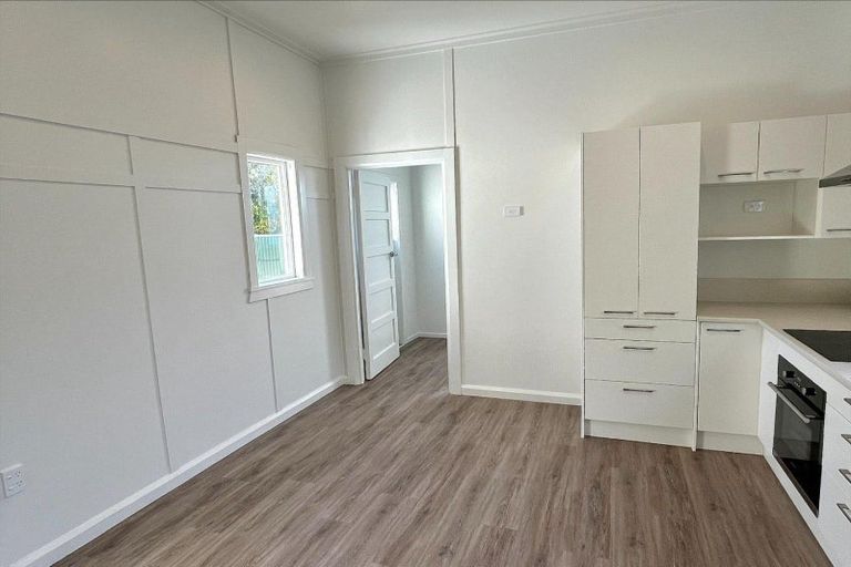 Photo of property in 89 Victoria Avenue, Palmerston North, 4410