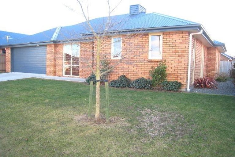 Photo of property in 122 Rolleston Drive, Rolleston, 7614