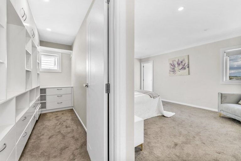 Photo of property in 16 Evelina Lane, Flat Bush, Auckland, 2019