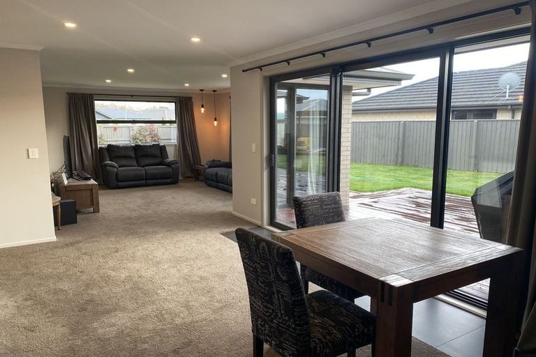 Photo of property in 11 Crampton Close, Kaiapoi, 7630