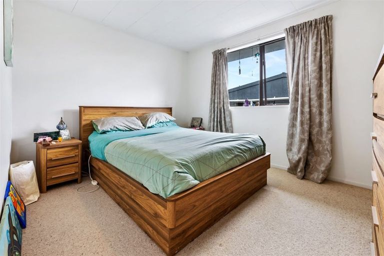 Photo of property in 63c/1 Colwill Road, Massey, Auckland, 0614